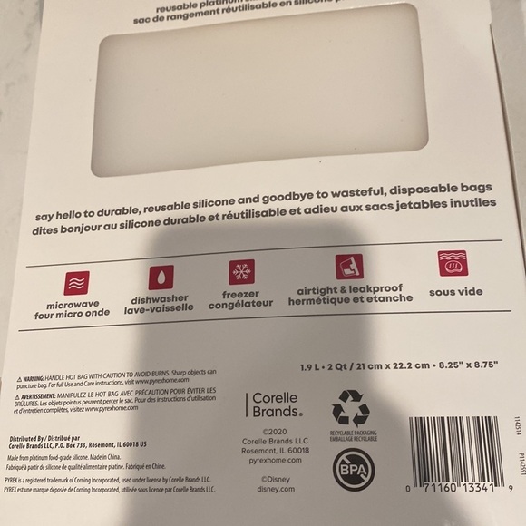 Pyrex® Half-Gallon Silicone Storage Bag 2-pack: Disney Mickey Mouse - Picture 6 of 7